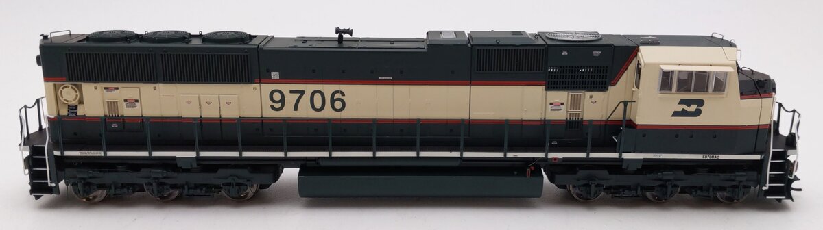 Athearn G64788 HO Burlington Northern SD70MAC Phase IV Diesel Locomotive #9706 LN/Box