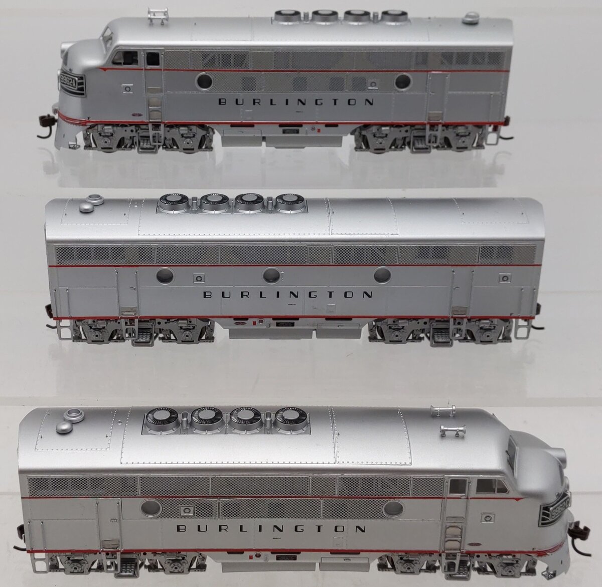 Athearn G2628 HO Scale CB&Q F3 ABA Diesel Locomotive Set w/DCC & Sound EX/Box