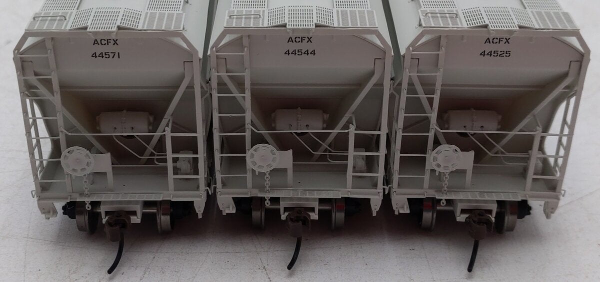 Athearn 81058 HO Scale ACFX Covered Hopper Cars (Set of 3) LN/Box