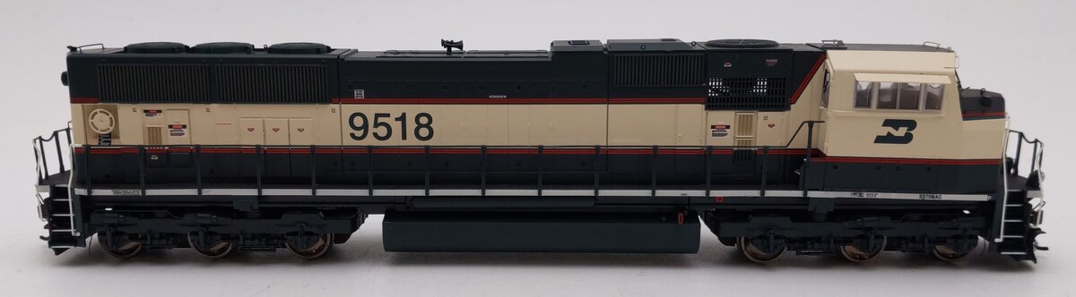 Athearn G64804 HO Scale Burlington Northern SD70MAC Diesel Locomotive #9518 NIB