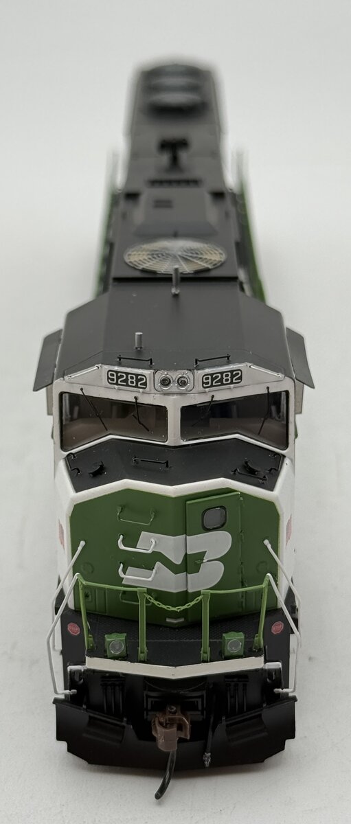 Athearn G67323 HO Burlington Northern SD60M Diesel Locomotive #9282 NIB