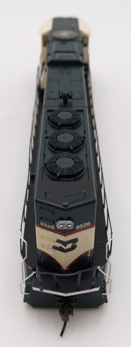 Athearn G6422 HO Scale Burlington Northern SD-70MAC Diesel Locomotive #9526 LN/Box
