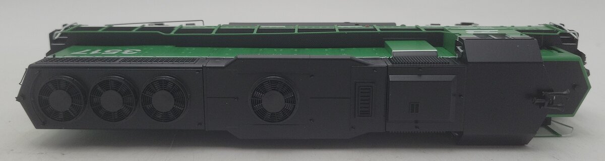 Atlas 8902 HO Scale Burlington Northern GP-40 Diesel Locomotive #3517 LN/Box