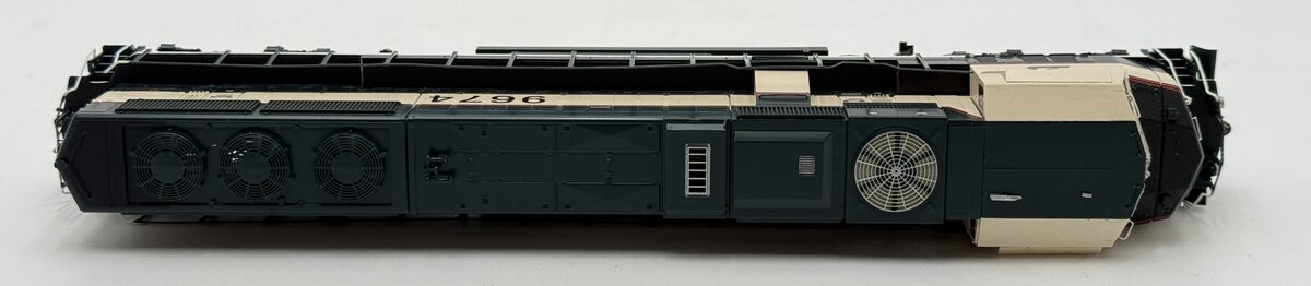 Athearn G64767 HO Burlington Northern/Executive SD70MAC Diesel Locomotive #9674 LN/Box