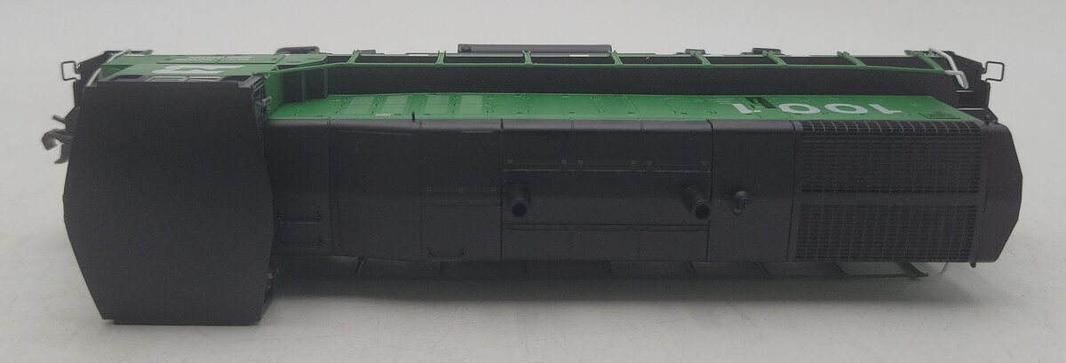 Atlas 9952 HO Scale Burlington Northern MP-15DC Diesel #1001 EX/Box