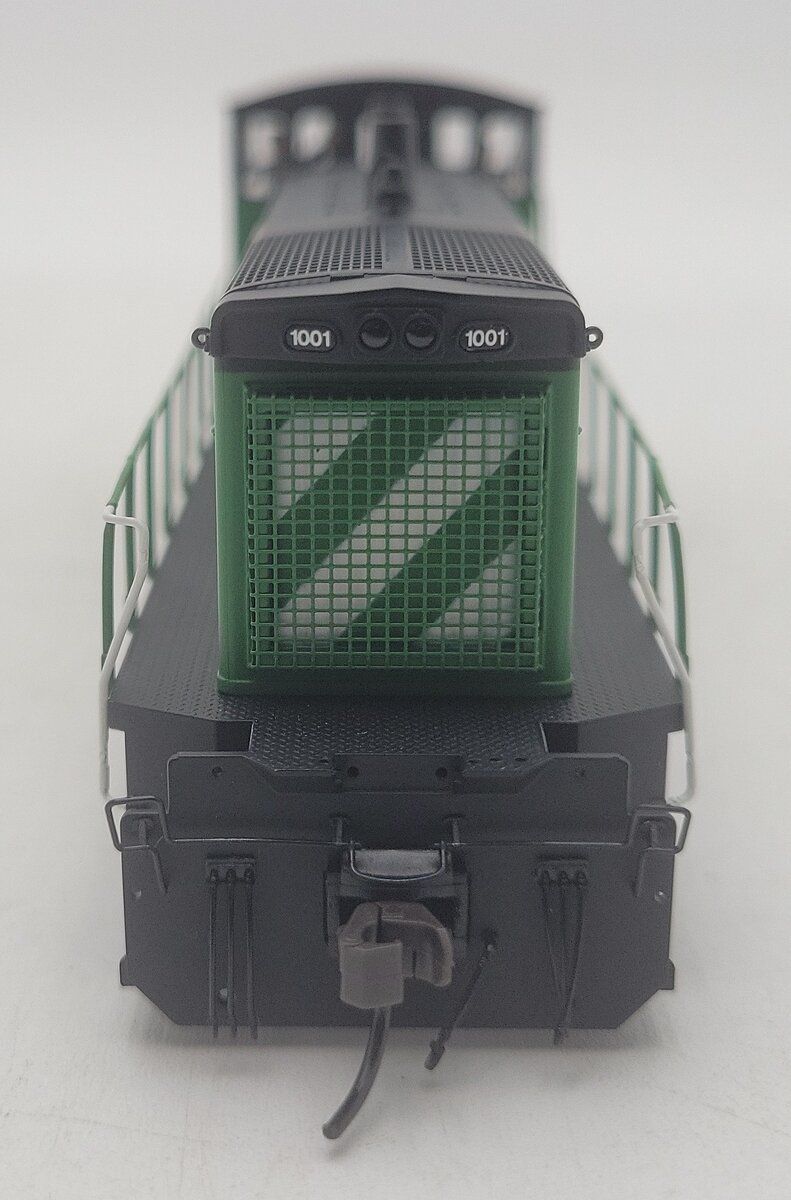 Atlas 9952 HO Scale Burlington Northern MP-15DC Diesel #1001 EX/Box