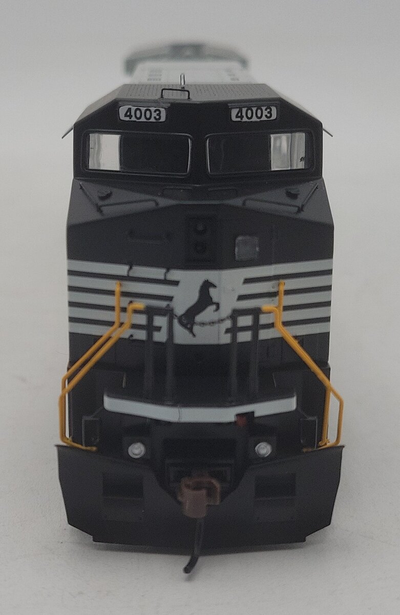 Roundhouse 77704 HO Norfolk Southern AC4400CW Diesel Locomotive #4003 LN/Box