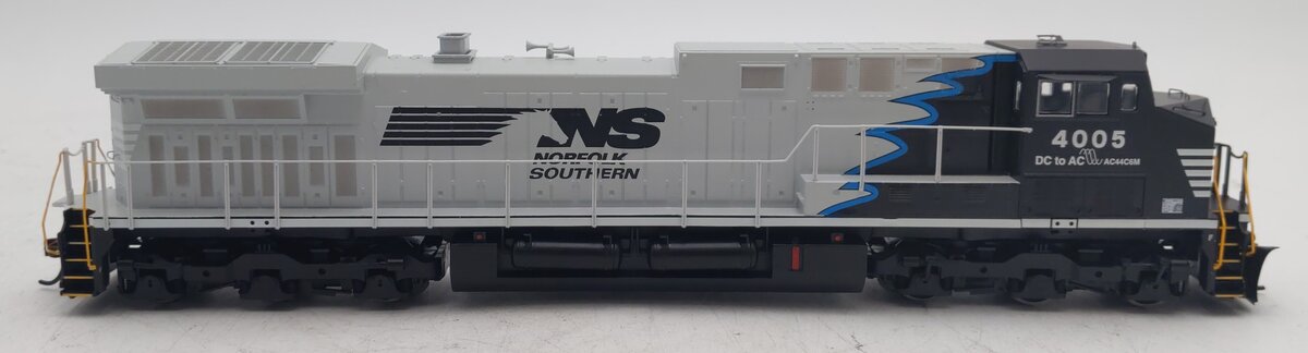 Roundhouse 77705 HO Norfolk Southern AC4400CW Diesel Locomotive #4005 EX/Box