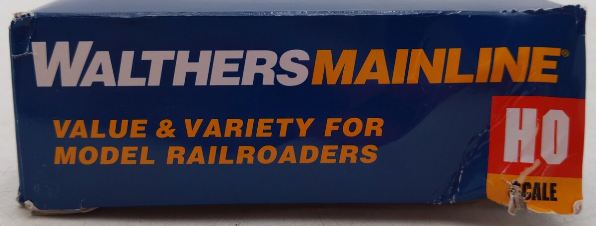 Walthers 910-30411 HO Northern Pacific 85' Budd Dome Coach Ready to Run EX/Box