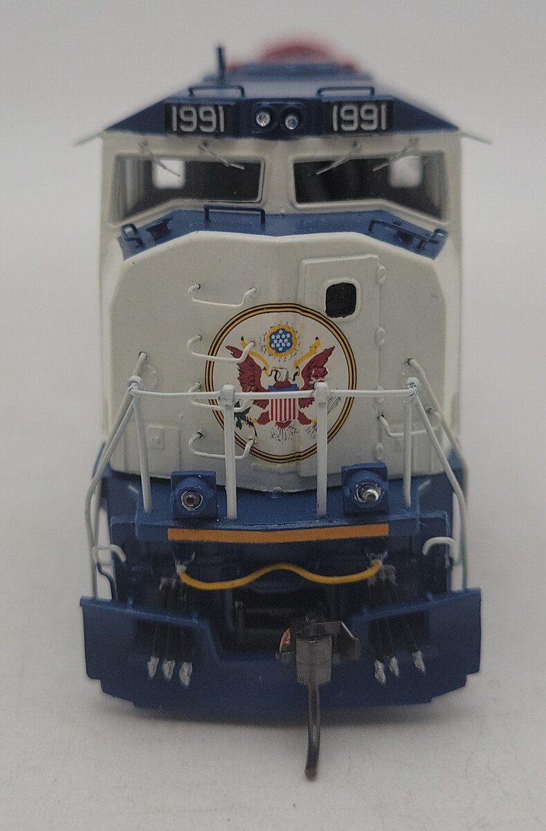 Athrean HO Scale CUSTOM Burlington Northern Diesel Locomotive #1991