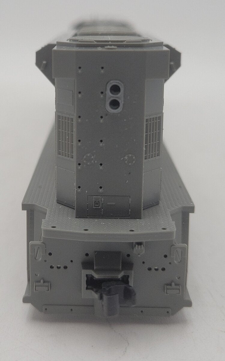 Kato 37-6350 HO Scale Undecorated EMD SD90/43MAC Diesel Locomotive EX/Box