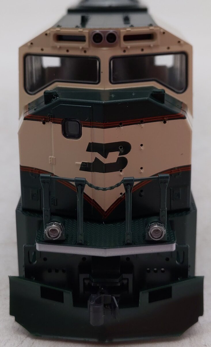 Kato 37-6401 HO BNSF Executive SD70MAC Diesel W/Cab Headlight EX/Box