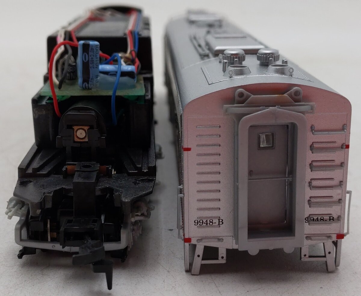 Proto 2000 8188 HO CB&Q E8/9 Diesel Locomotive #9948B EX/Box