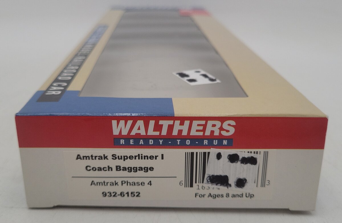 Walthers 932-6152 HO Scale Amtrak Superliner I Coach Baggage Car NIB
