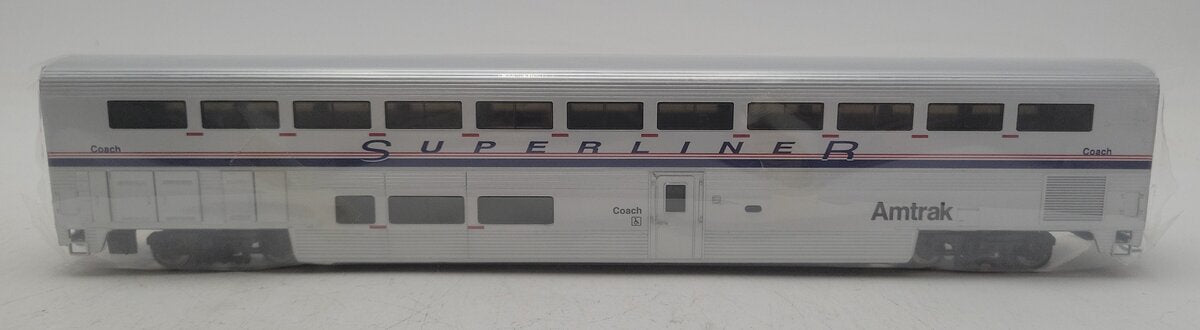 Walthers 932-6163 HO Scale Amtrak Superliner I Phase IV Coach NIB
