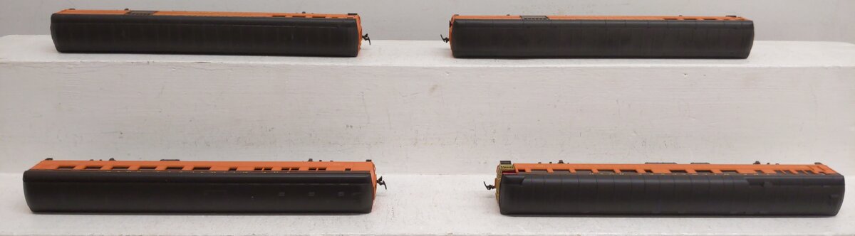 AHM 6202/6204 HO Scale Assorted MILW 1920 Passenger Cars #123/345/#106 [4] EX