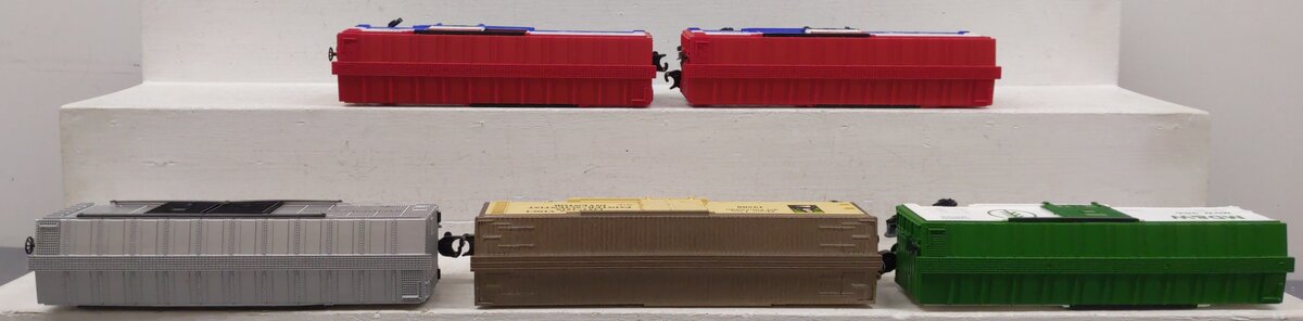 Lionel O Gauge Assorted Boxcars: #9708, #9416, #9301, #19508, #9701 [5] VG