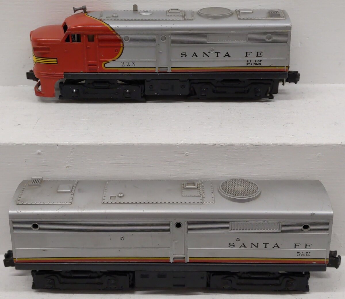 Lionel 223 Vintage O Santa Fe Alco AB Diesel Engine Set VG