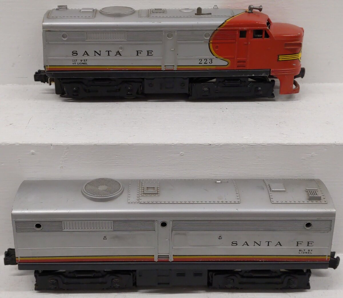 Lionel 223 Vintage O Santa Fe Alco AB Diesel Engine Set VG