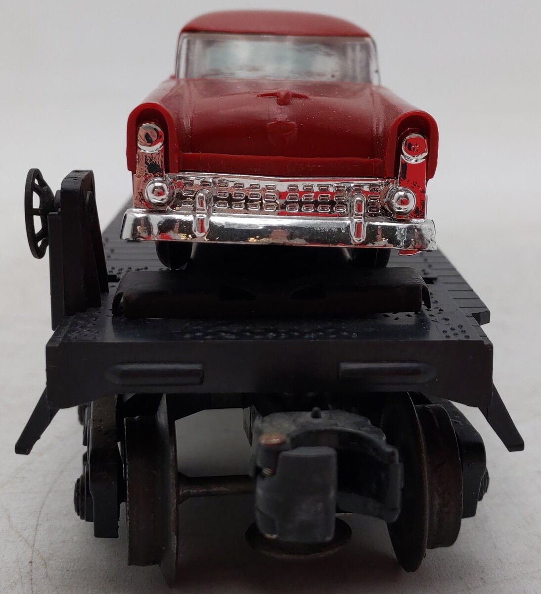 Lionel 6424 Vintage O Flatcar with 2 Premium Automobiles VG
