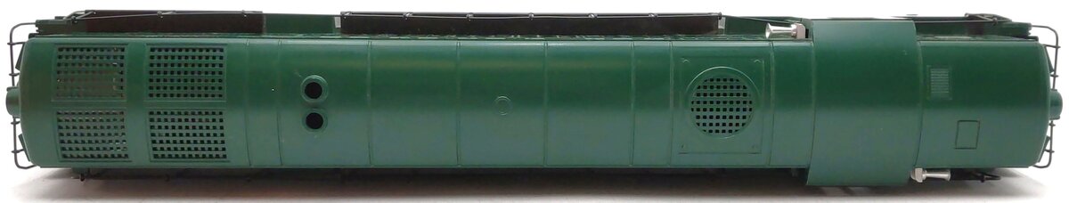 Lionel 6-18301 O Gauge Southern Fairbanks Morse Trainmaster Diesel Locomotive EX/Box