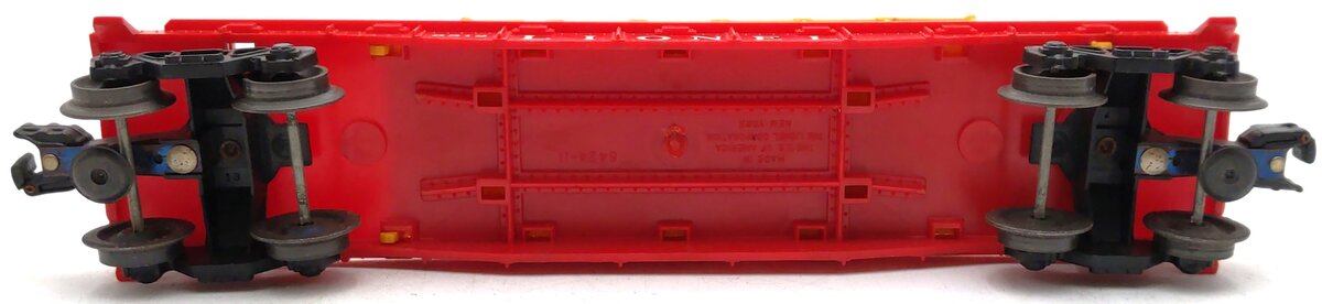 Lionel 6812 Vintage O Operating Track Maintenance Car w/Yellow Superstructure VG/Box