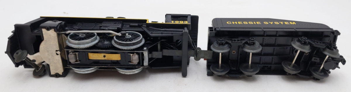 Lionel 6-18713 Chessie System 2-4-0 Steam Locomotive & Tender #1993 EX/Box