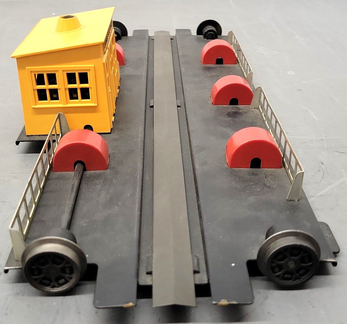 Lionel 350 Vintage O Gauge Postwar Operating Engine Transfer Table VG