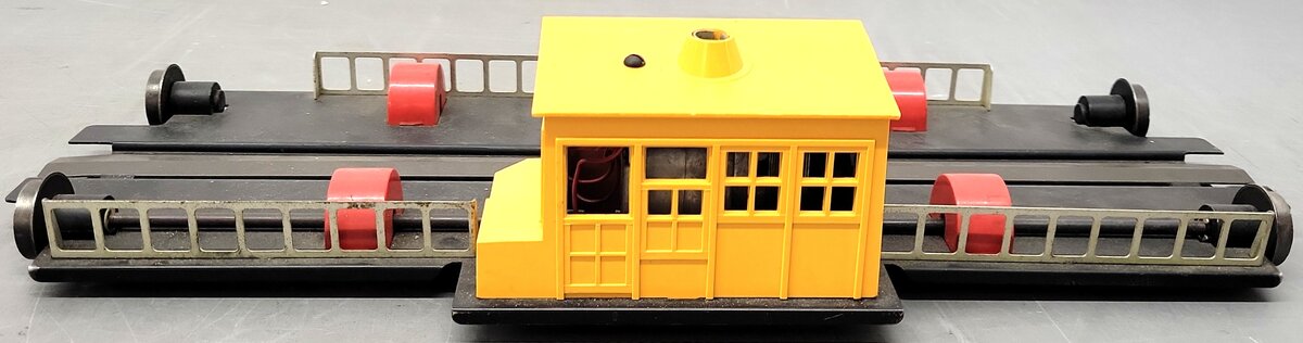 Lionel 350 Vintage O Gauge Postwar Operating Engine Transfer Table VG