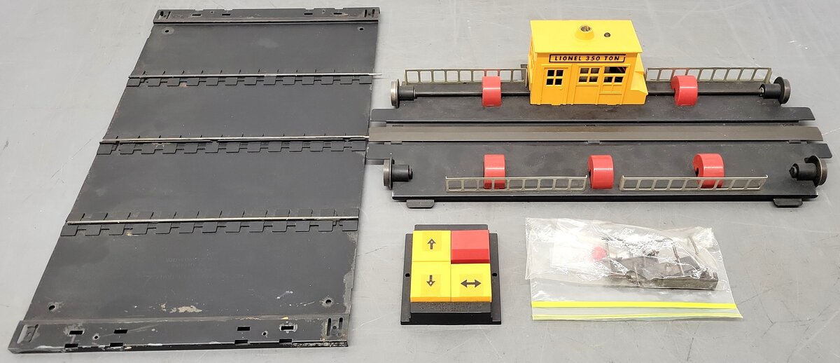 Lionel 350 Vintage O Gauge Postwar Operating Engine Transfer Table VG