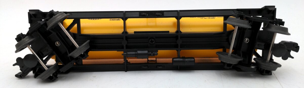 Lionel 6-16123 O Gauge Union Pacific Triple Dome Tank Car EX/Box