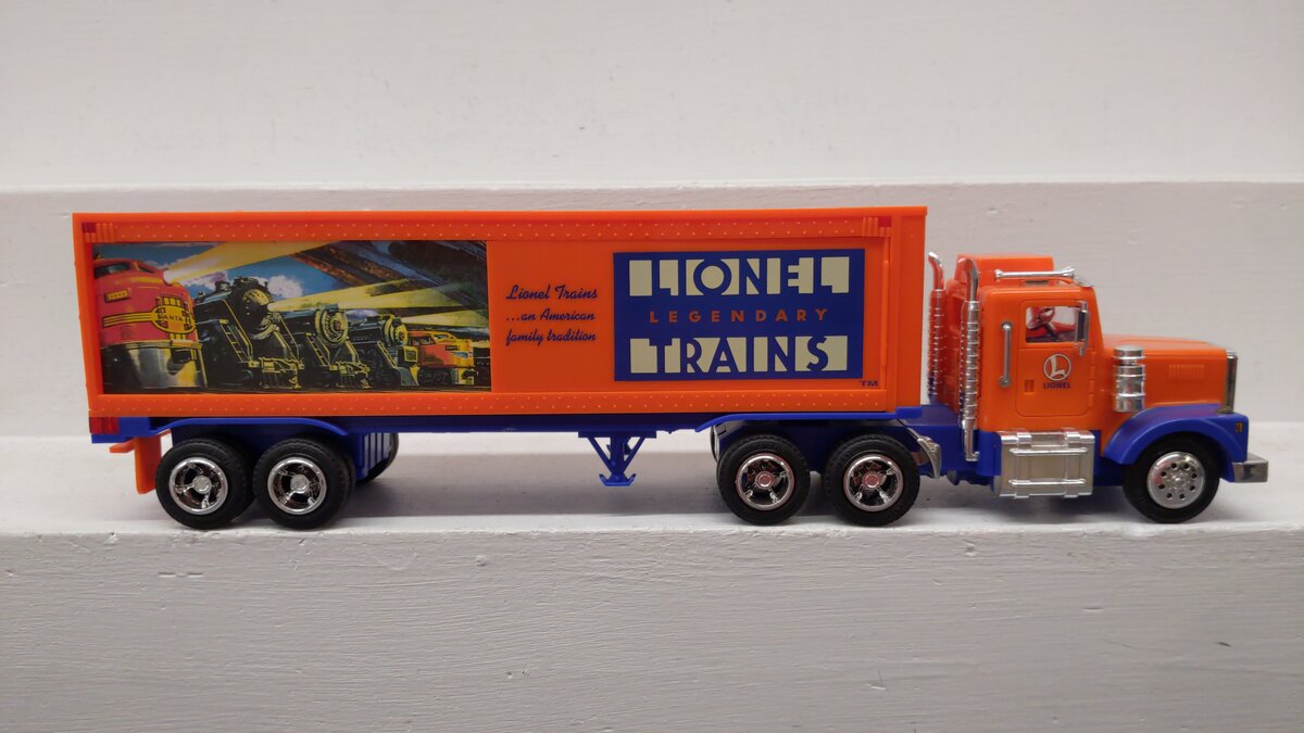 Lionel TMT-18011 Lionel Box Trailer Toy Truck W/Operating Lights/SoundsCoin Bank EX/Box