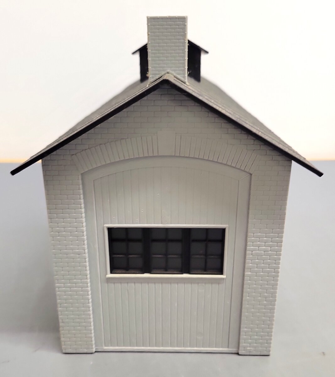 Lionel 6-12897 O Engine House Building VG