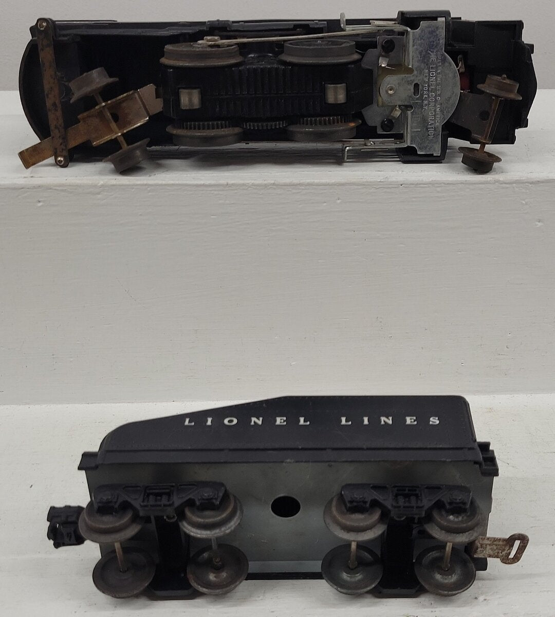 Lionel 240 Vintage O Gauge 2-4-2 Plastic Steam Locomotive - Rare! VG