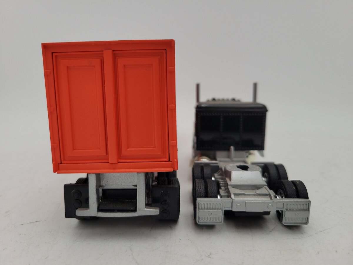 Lionel 6-12891 O Gauge Lionel Lines Refrigerator Tractor And Trailer VG/Box