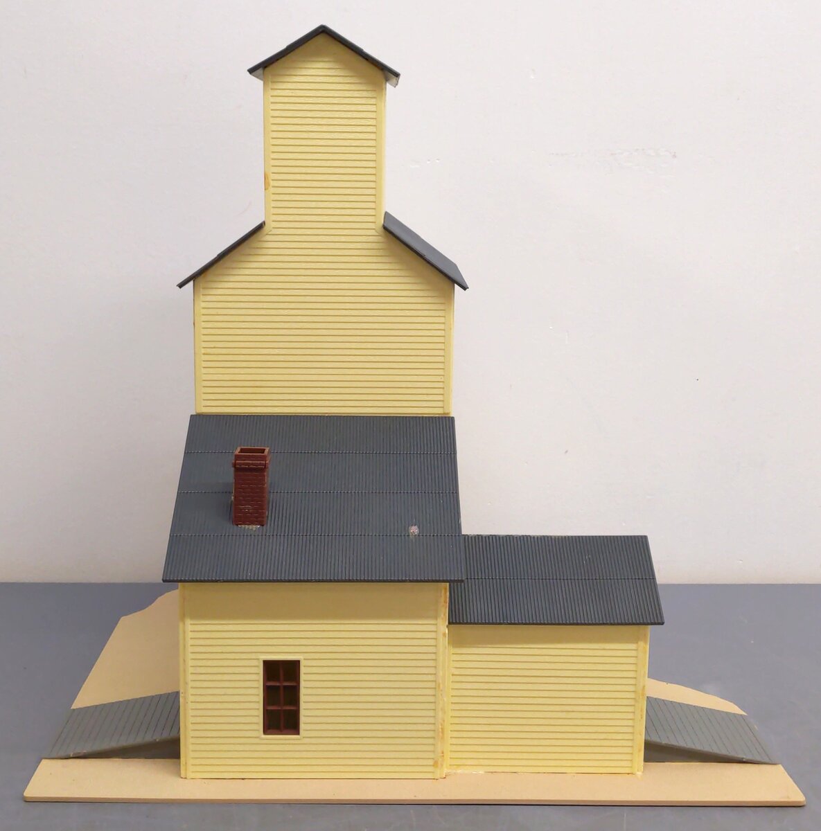 Lionel 6-12726 O Grain Elevator Building Kit -Assembled VG