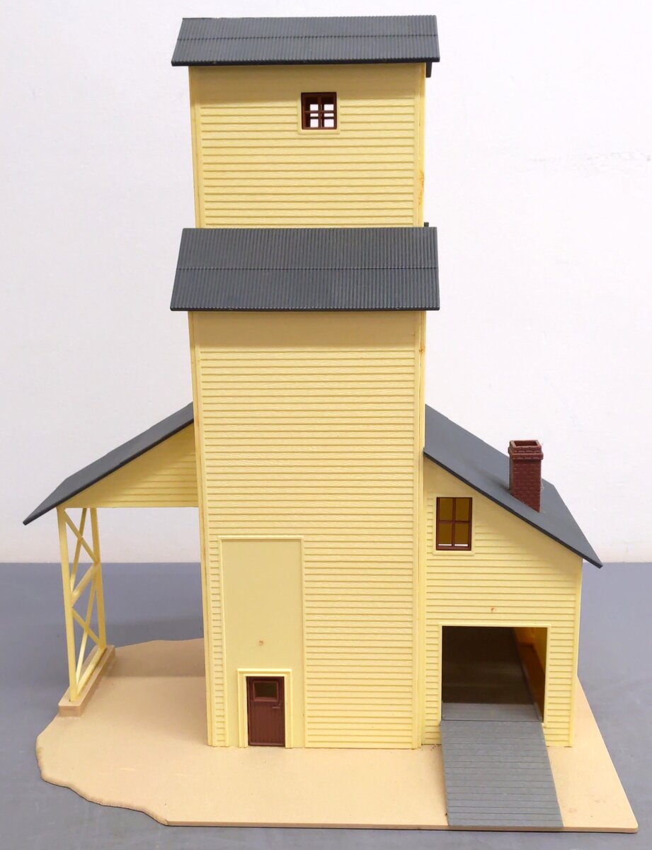 Lionel 6-12726 O Grain Elevator Building Kit -Assembled VG