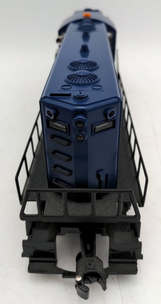 Lionel 6-18878 O Gauge Alaska GP-7 Powered Diesel Locomotive #1803 EX/Box