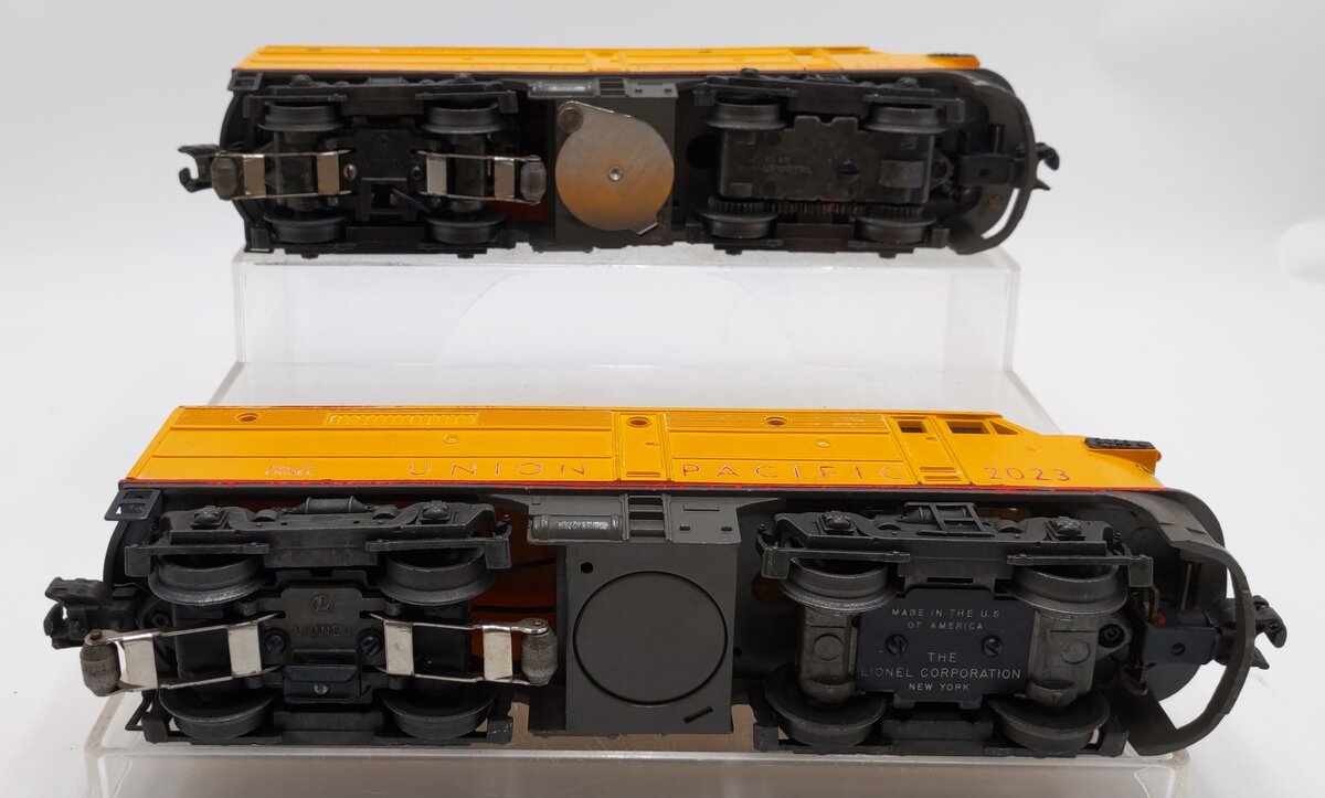 Lionel 2023 Vintage O Gauge Union Pacific Alco AA Diesel Locomotive Set VG