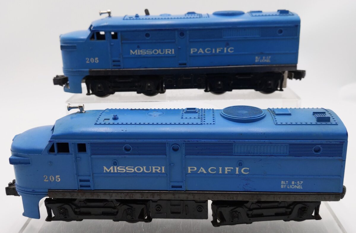 Lionel 205 Vintage O Gauge Missouri Pacific Alco AA Diesel Locomotive Set VG