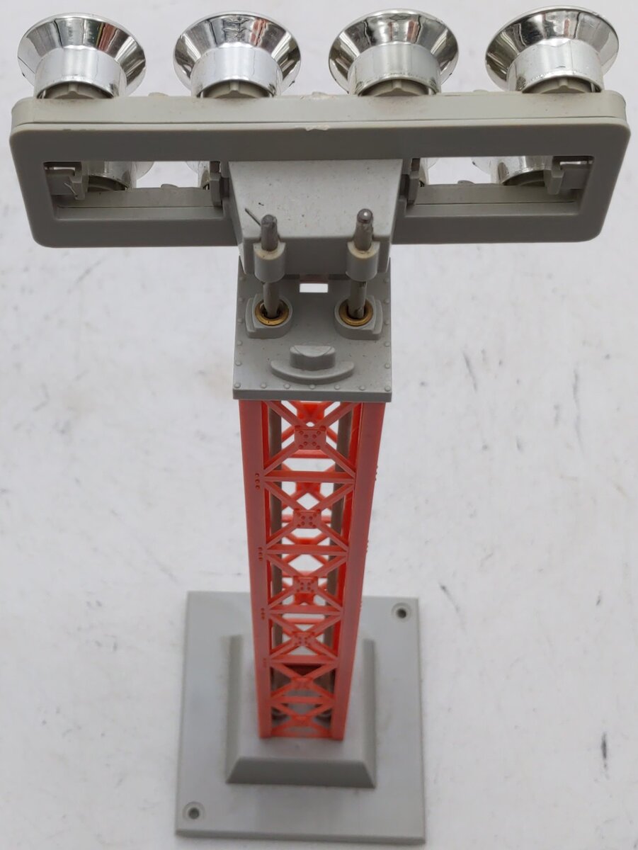Lionel 6-12759 O/O27 Gauge 8-Lamp Floodlight Tower EX/Box