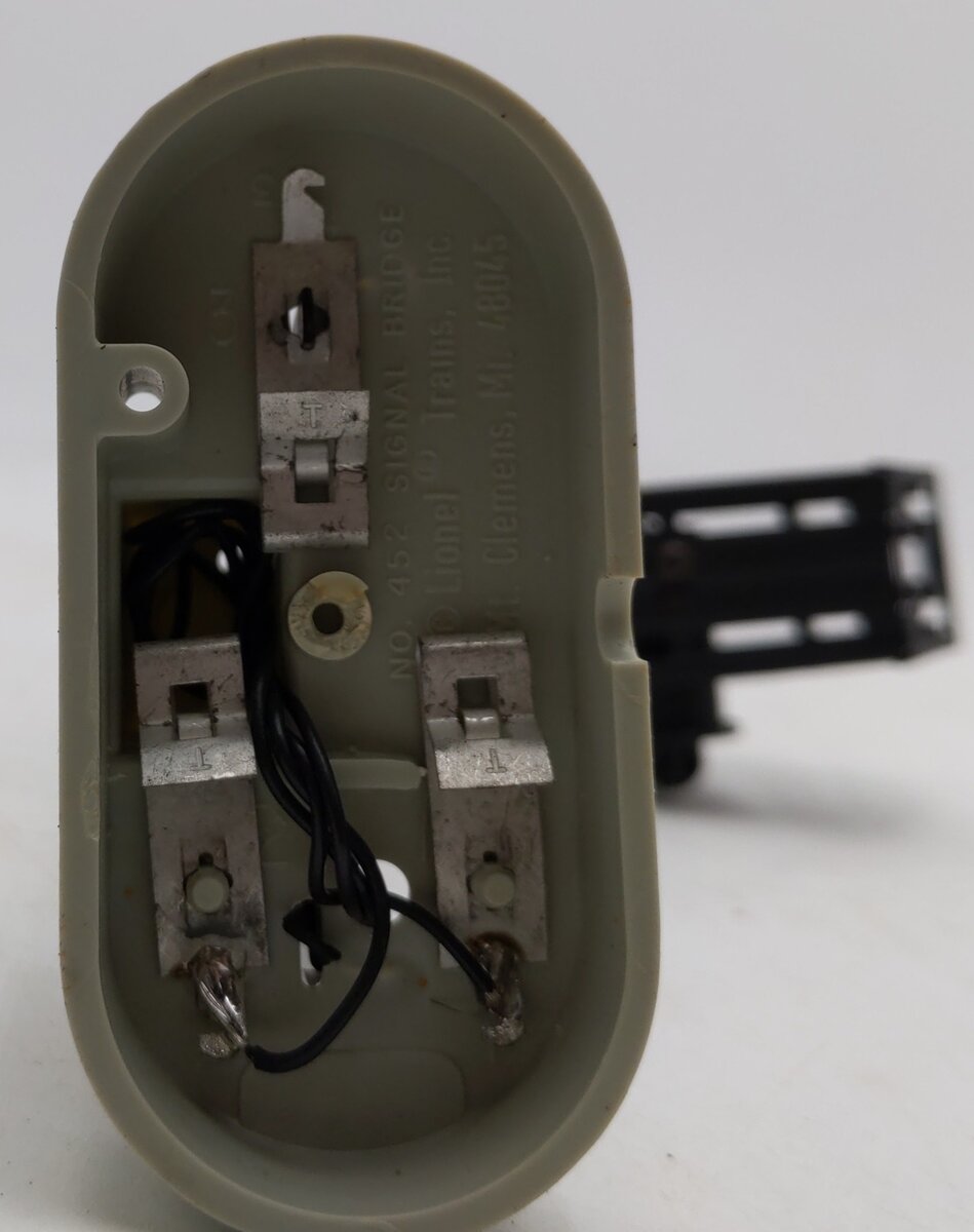 Lionel 6-12763 O/O27 Gauge Single Signal Bridge LN/Box