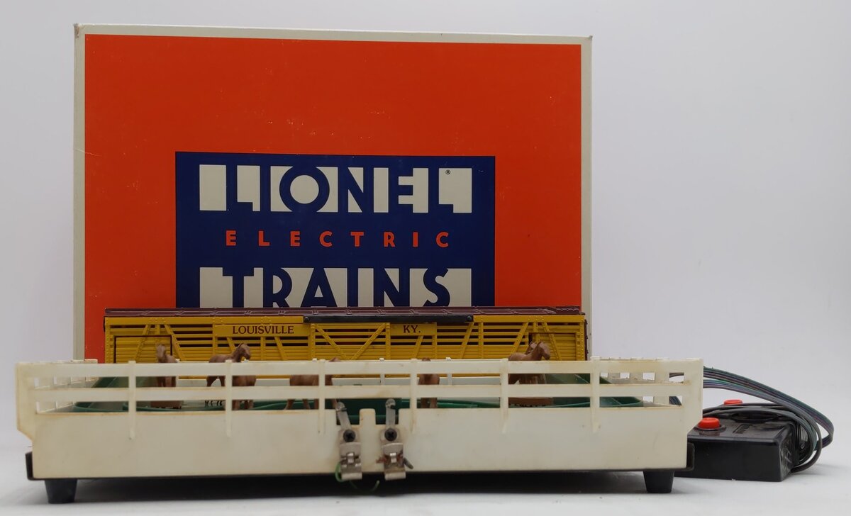 Lionel 6-9224 O Gauge REA Churchill Downs Operating Horse Car Set VG/Box