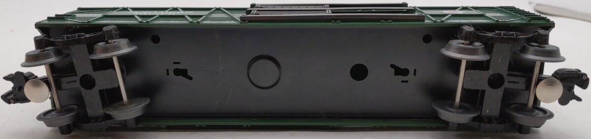 Lionel 6-9437 O Gauge Northern Pacific Stock Car LN/Box