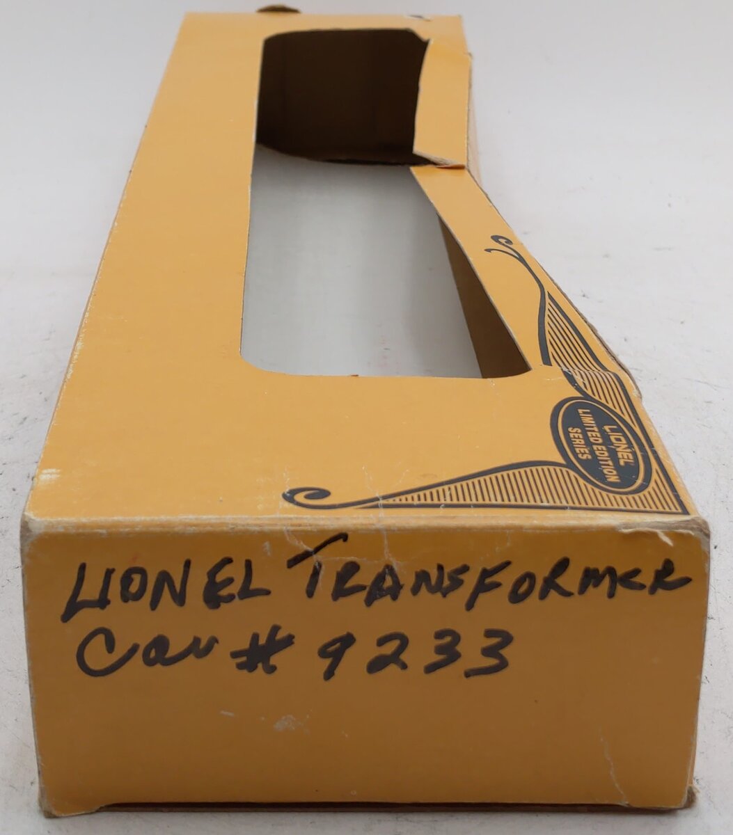 Lionel 6-9233 O Gauge 4 Truck Depressed Center Flatcar with Transformer EX/Box