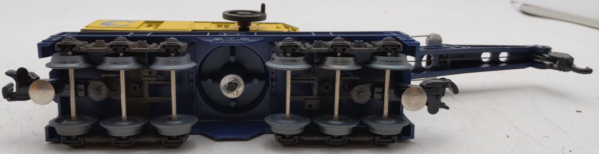 Lionel 6-9329 O Gauge Chessie Crane Car EX/Box