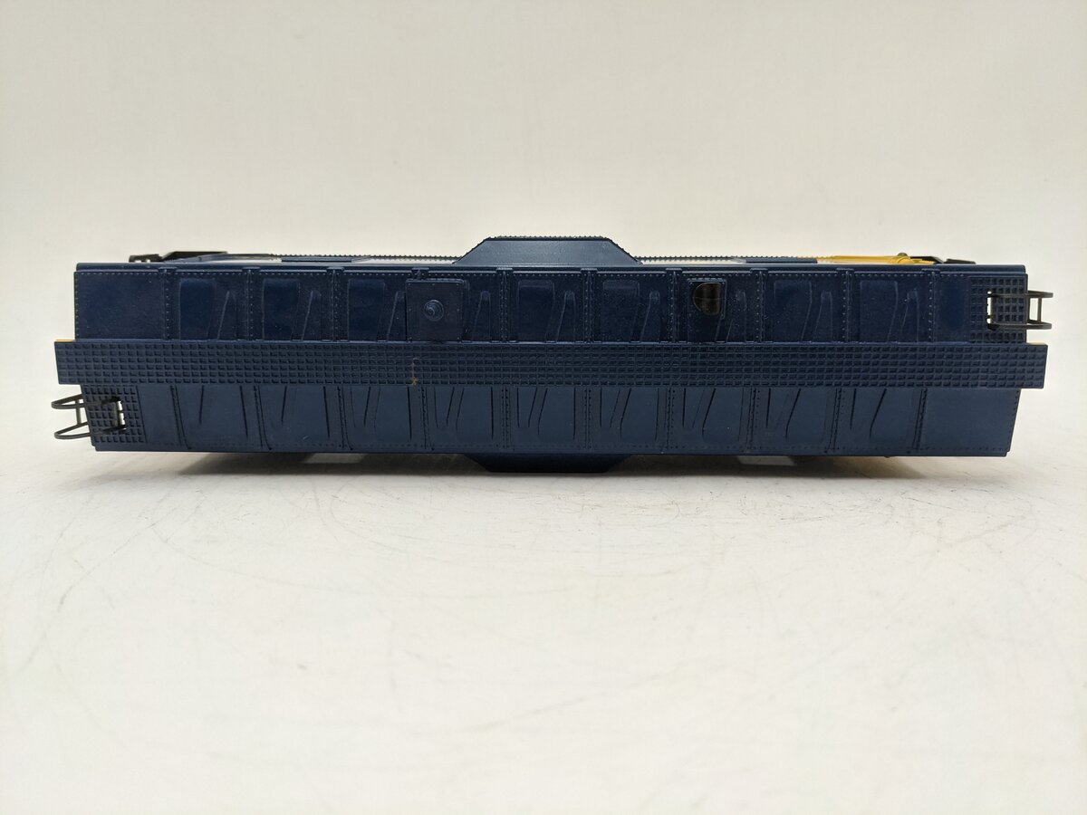 Lionel 6-9317 O Gauge AT&SF Blue & Yellow Bay Window Caboose #9317 EX/Box