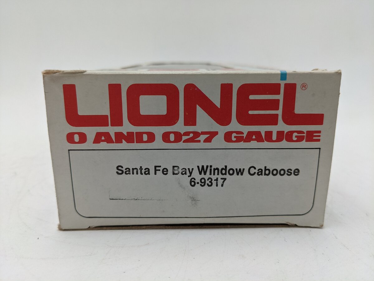 Lionel 6-9317 O Gauge AT&SF Blue & Yellow Bay Window Caboose #9317 EX/Box