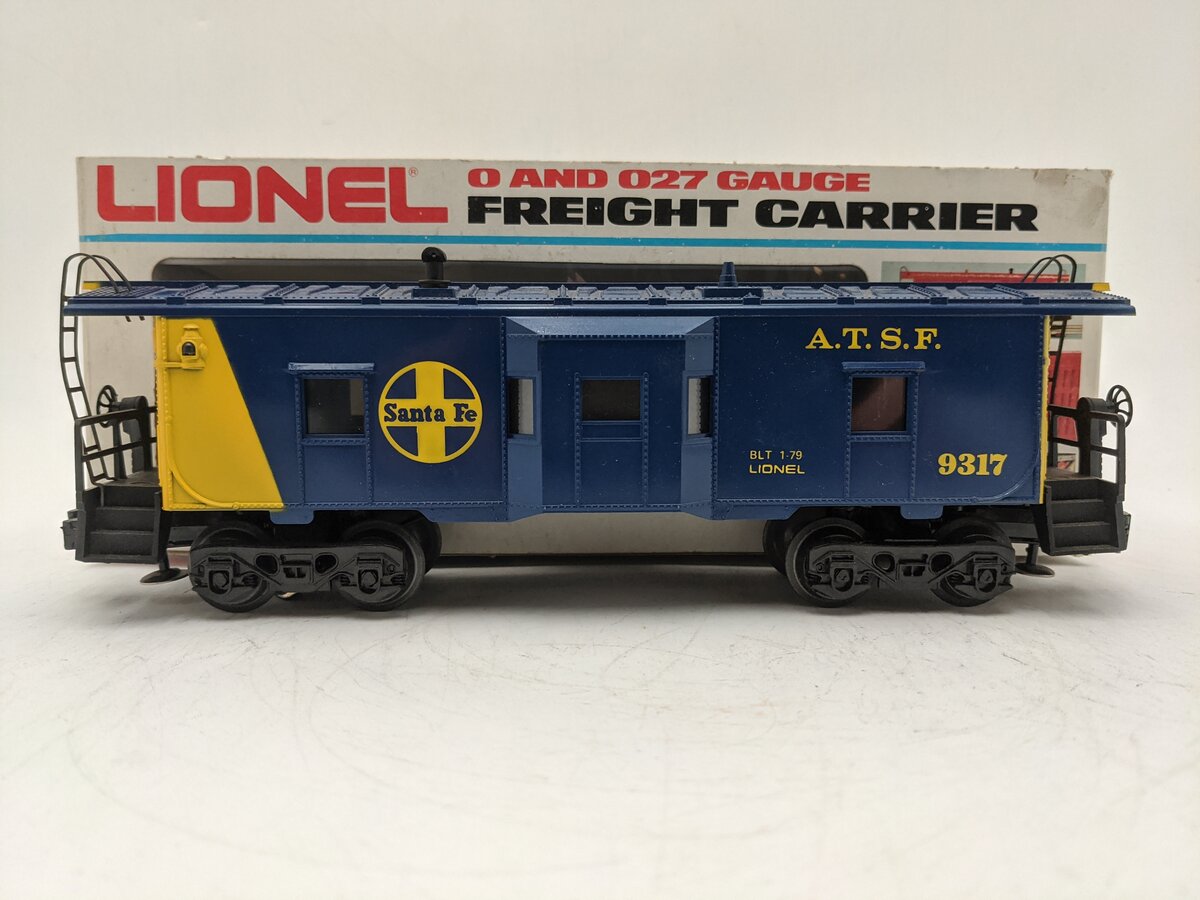 Lionel 6-9317 O Gauge AT&SF Blue & Yellow Bay Window Caboose #9317 EX/Box