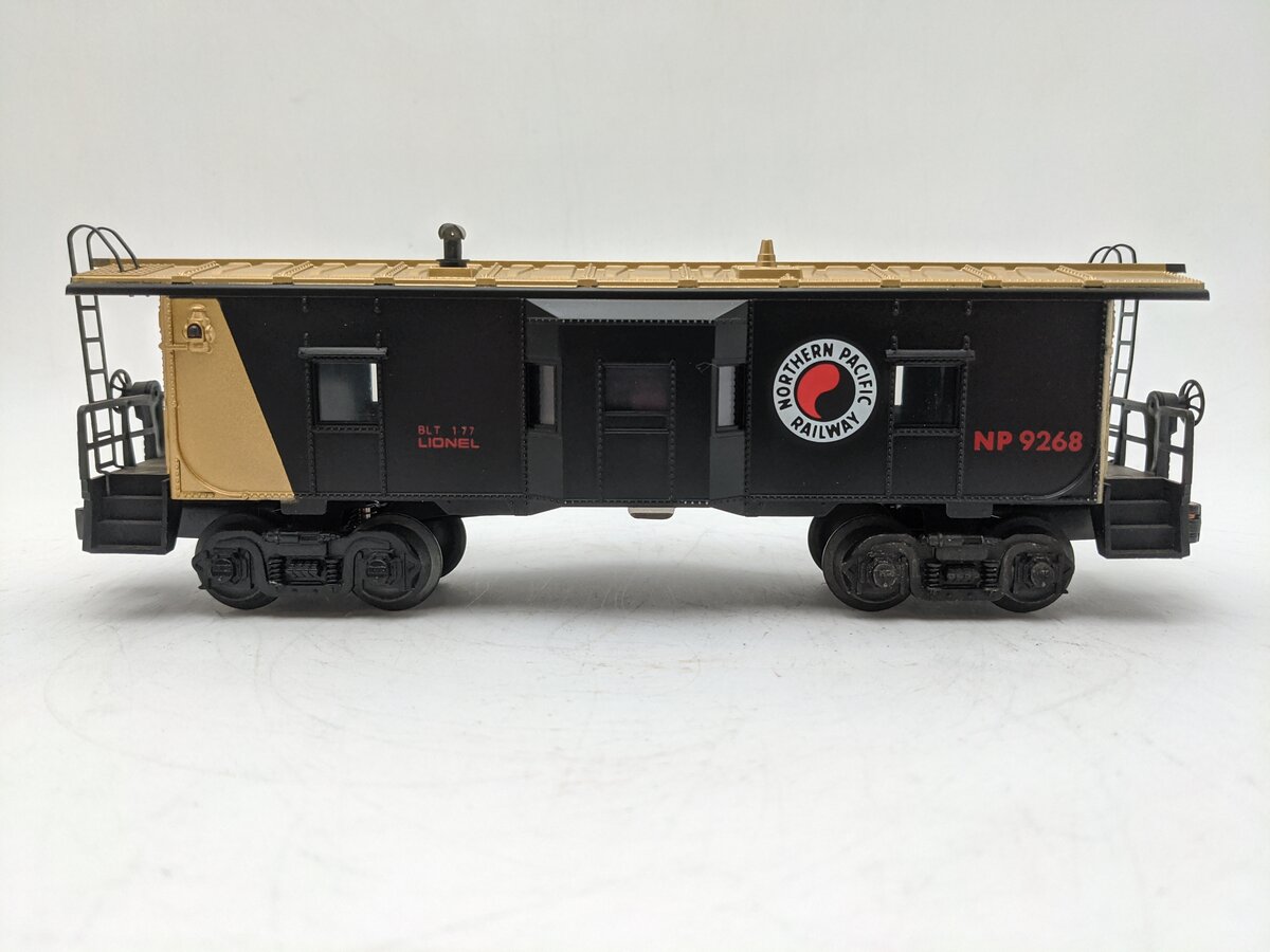 Lionel 6-9268 O Gauge Northern Pacific Bay Window Caboose EX/Box
